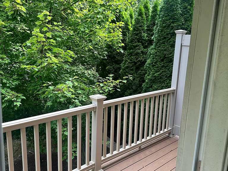 859 Beacon Ln — Photo 16