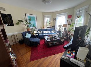 656 Washington St #1, Boston, MA 02111