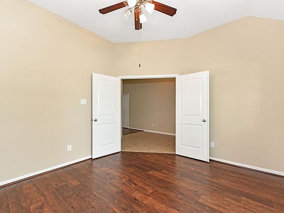 4th image of 6807 Claire Brook Dr