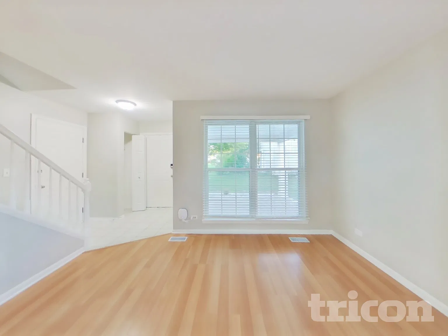 3 Kaelynn Court South Elgin IL — Photo 2