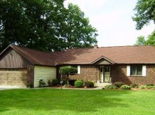16310 Pretty Lake Rd, Plymouth, IN 46563