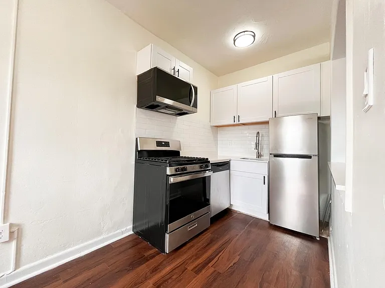 Park Place Apartments — Photo 21