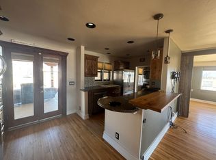 1218 S Mesa Rd, Belen, NM 87002