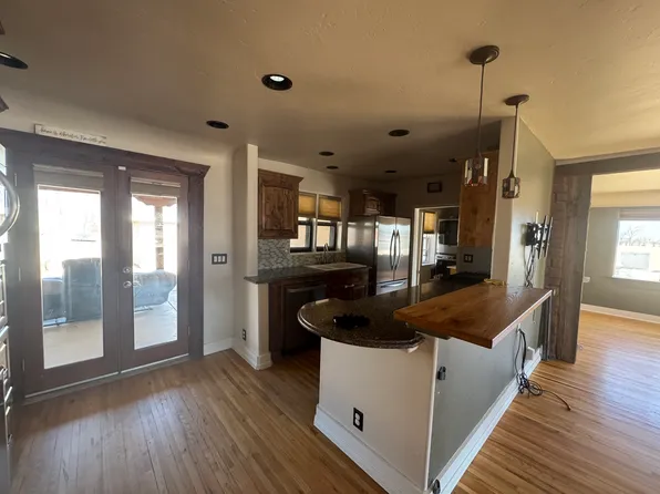 1218 S Mesa Rd, Belen, NM 87002