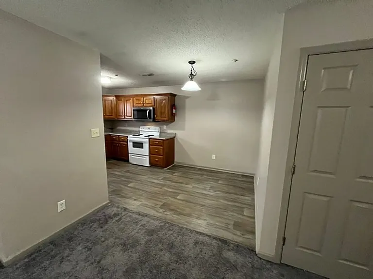 5003 Chancellor Sq NW — Photo 3