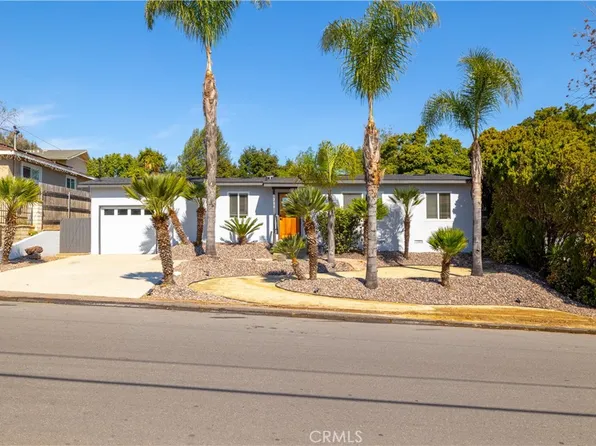 209 Almond St, Fallbrook, CA 92028