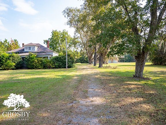 3rd image of 106 Milhouse Rd