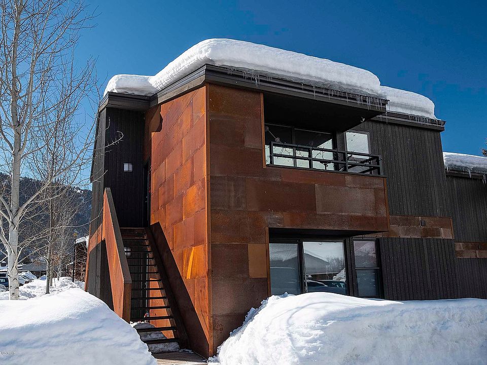 1st image of 355 W Deloney Ave #2