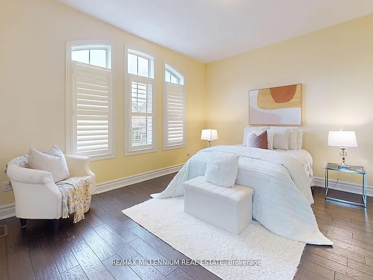 51 Kincardine St — Photo 36