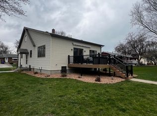 372 Locust St, Dawson, MN 56232