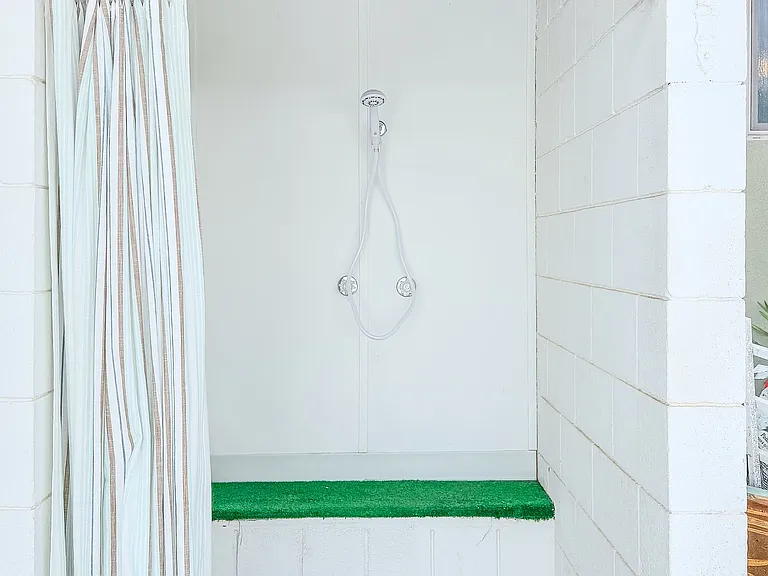 1327 Devon Ln — Photo 25