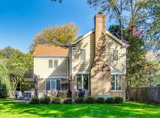 1340 Edgewood Ln, Winnetka, IL 60093