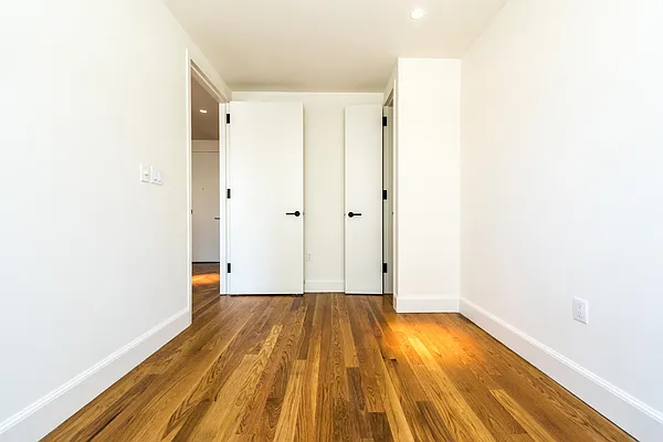 Rented by Nooklyn NYC LLC | media 48