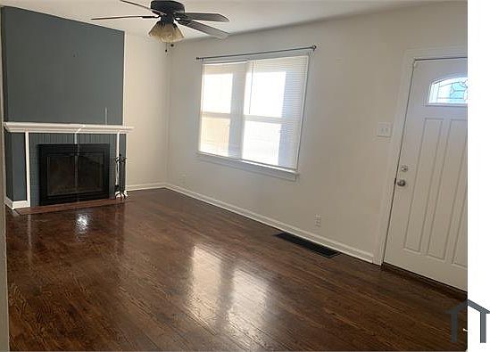 4th image of 2235 Wallis Ave