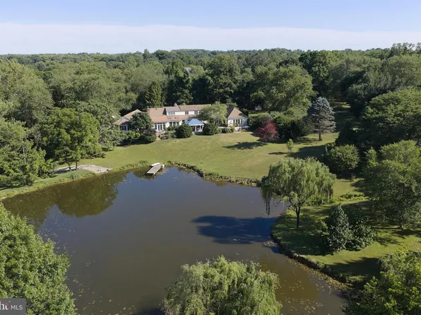 941 Mount Eyre Rd, Washington Crossing, PA 18977