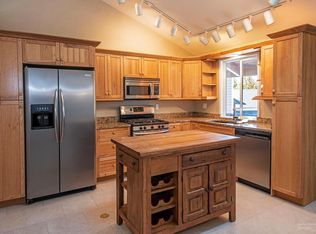 1610 SE Ramsay Rd, Bend, OR 97702