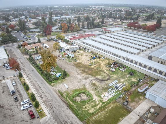 5th image of 1055 E Dinuba Ave