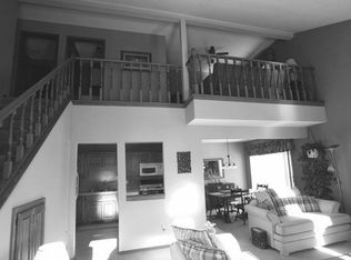 9277 Upland Ln N, Maple Grove, MN 55369