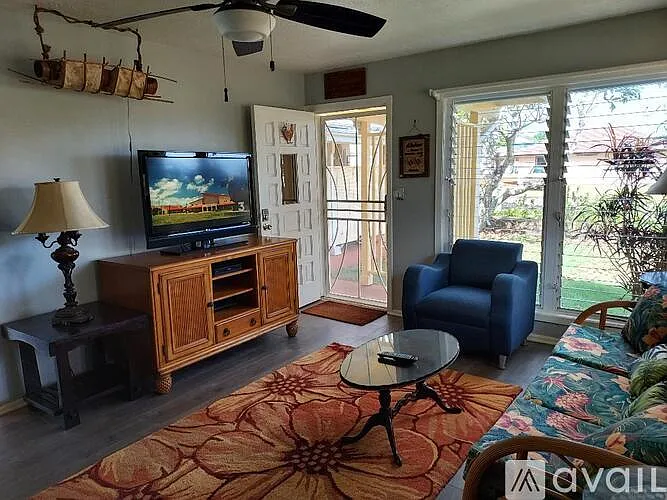 4911 Nonou Rd — Photo 2