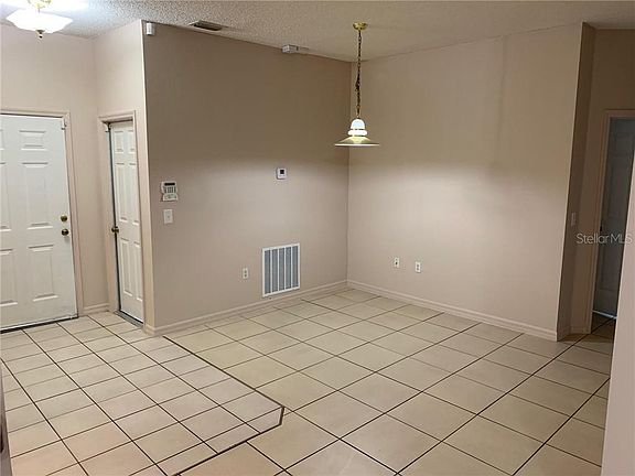 2nd image of 110 S Buena Vista Ave