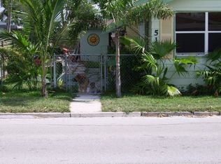 512 10th Ave N, Lake Worth, FL 33460