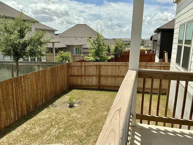 2516 Oxford Rdg — Photo 19