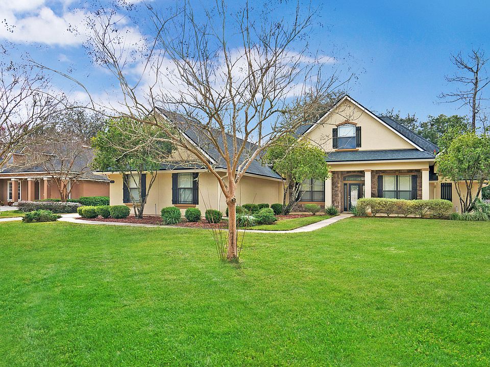 1st image of 1325 Honeysuckle Dr