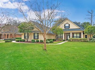 1325 Honeysuckle Dr, Saint Johns, FL 32259