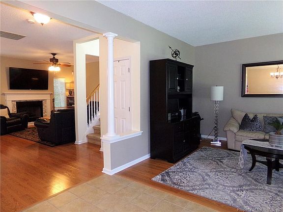 5th image of 106 Arrow Ct