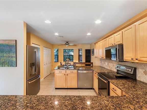 4th image of 3266 Lake Shore Drive #3266