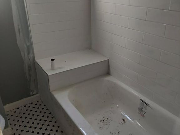 5th image of 242 E Mayfield St