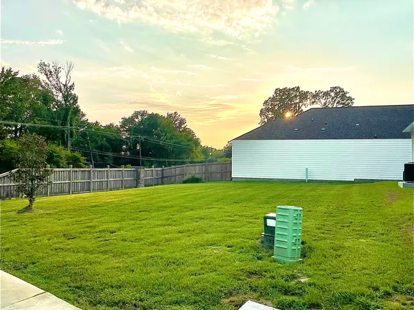 6642 Oak Crossing Dr, Baton Rouge, LA 70817