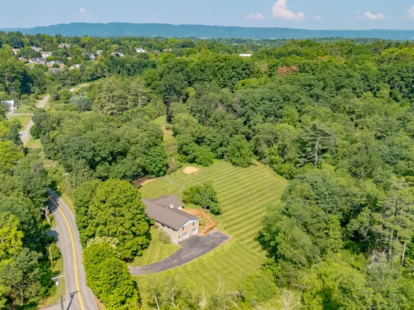 633 Judyville Rd, Lewisburg, WV 24901