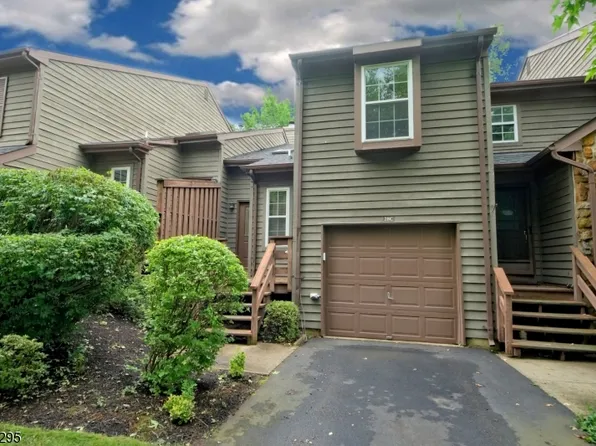 28C Chicopee Dr, Princeton, NJ 08540