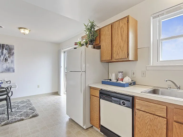 Apartments at Waterford — Photo 59