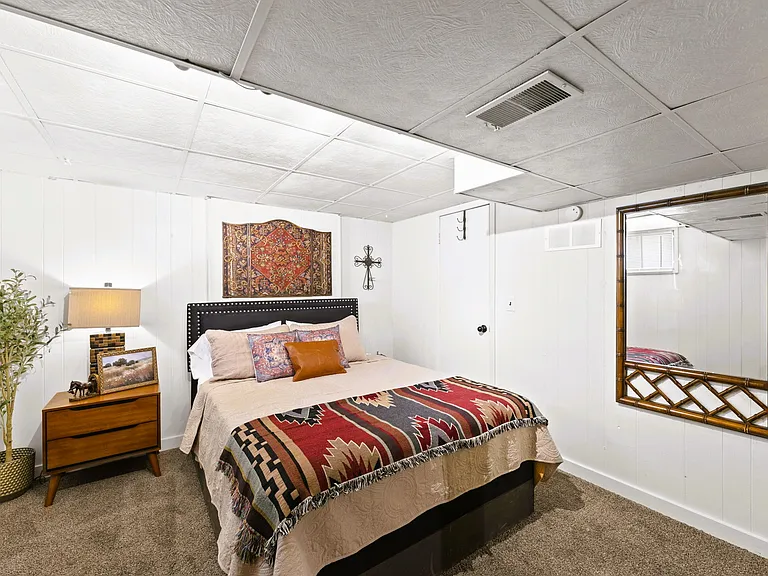 1024 S Ash St — Photo 21