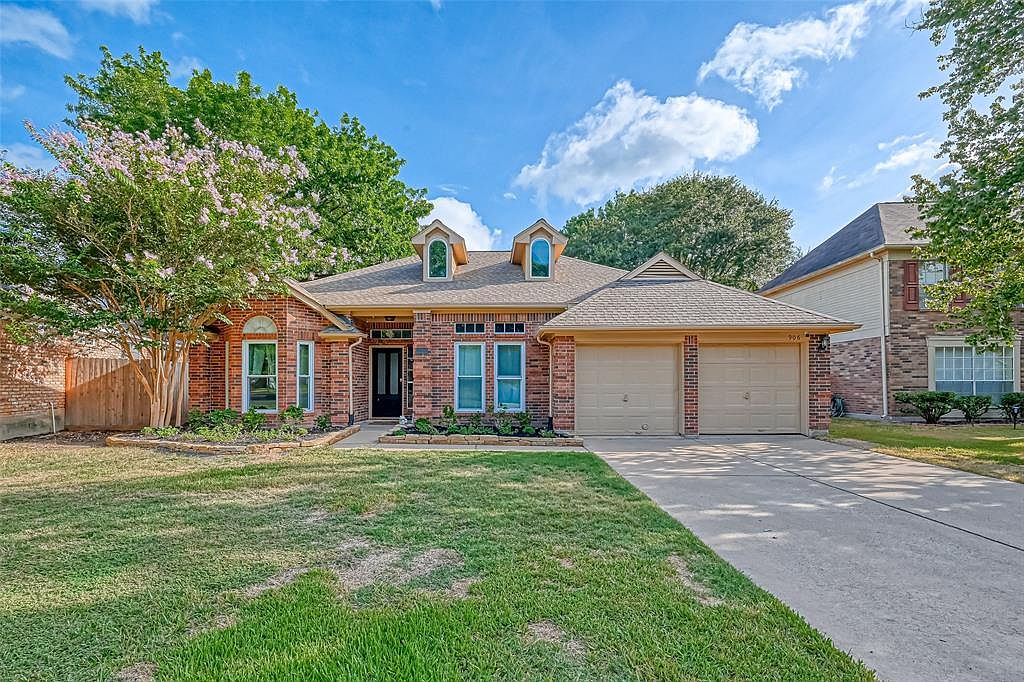 906 N Rivershire Dr, Conroe, TX 77304 Zillow