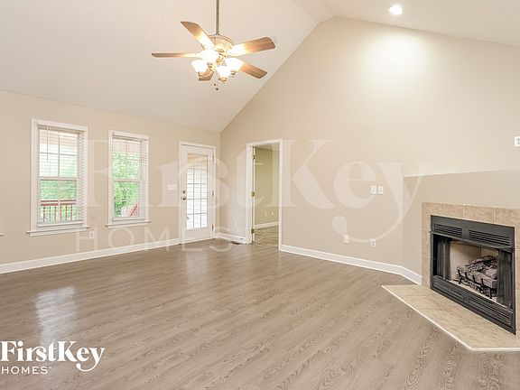 3rd image of 4767 Audrey Dr