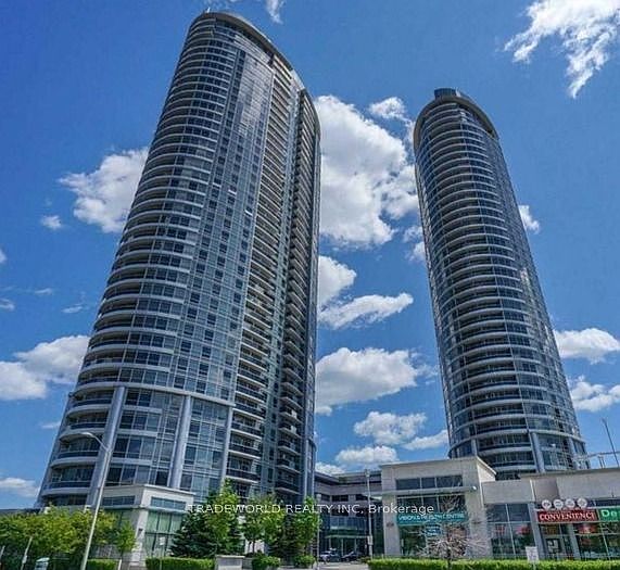 1st image of 135 Village Green Sq #1622