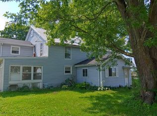 1042 S Point Prairie Rd, Wentzville, MO 63385