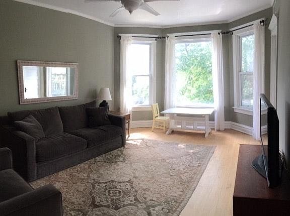 5th image of 3643 N Hoyne Ave #2