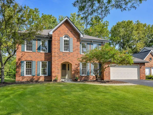 825 Biltmore Ct, Naperville, IL 60563