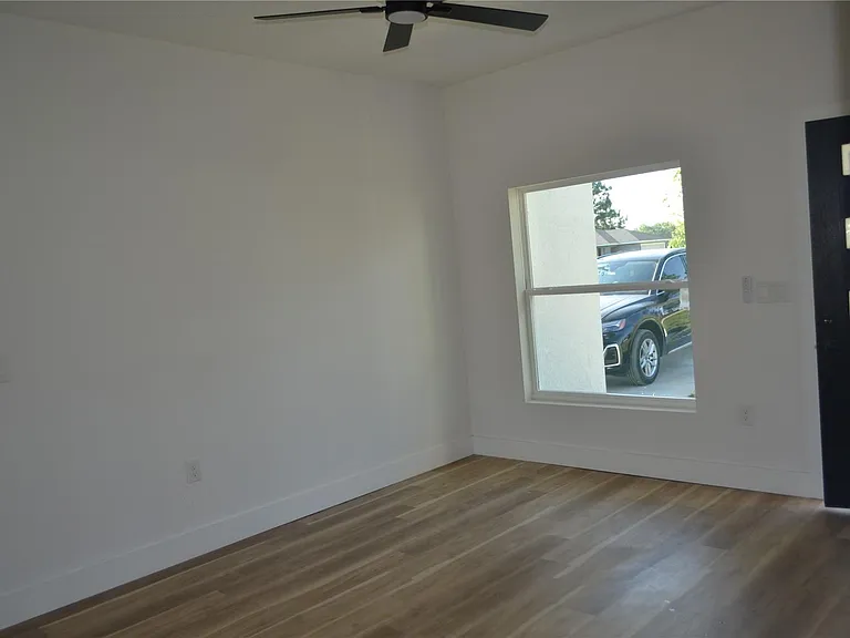 14787 SW 26th Ln — Photo 12