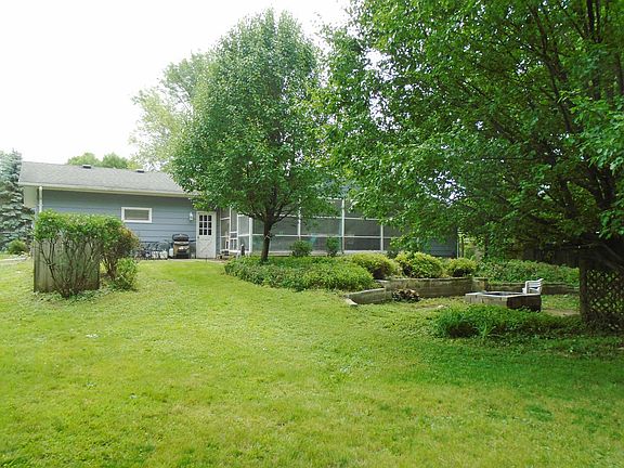 3rd image of 1231 Noble Hills Pl
