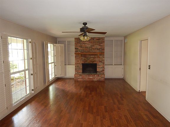 2nd image of 2049 River Rd