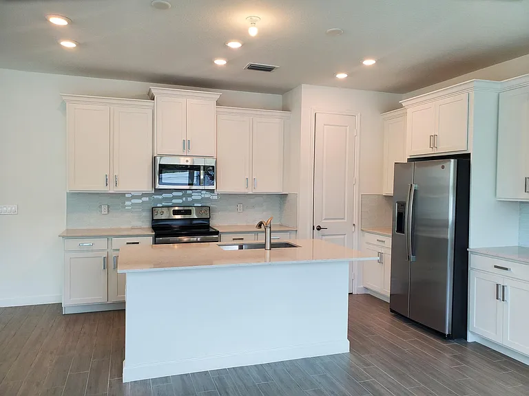 1590 Verawood Ln — Photo 1