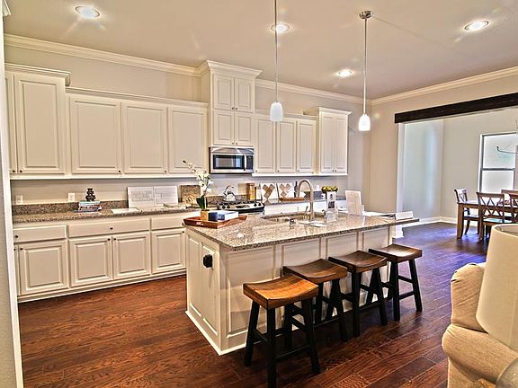 4th image of 107 Piper Crest Ln