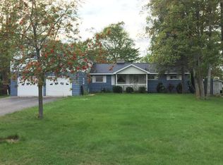 1500 Lakeview Dr, Alpena, MI 49707