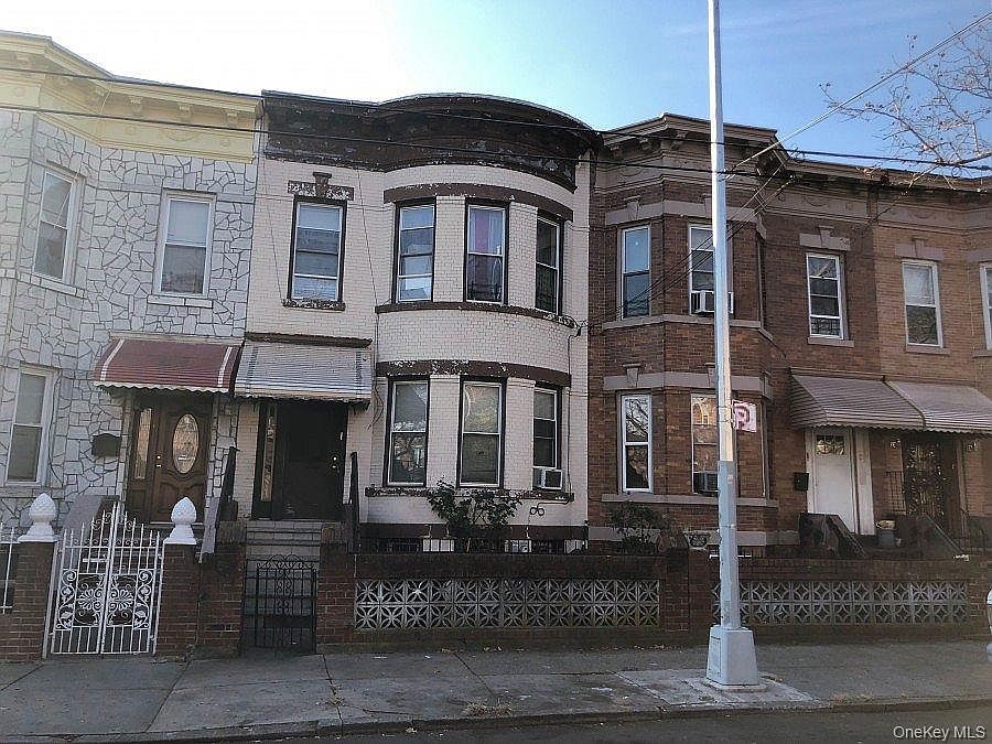 2nd image of 738 New Jersey Avenue