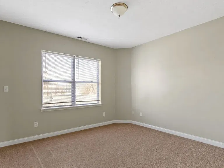 2605 Carrollton Ave — Photo 11